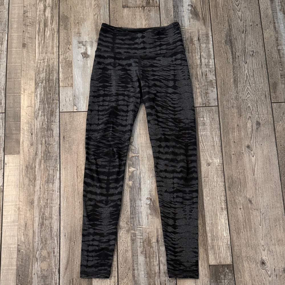 Strut This Black and Gray Tie-Dye Leggings